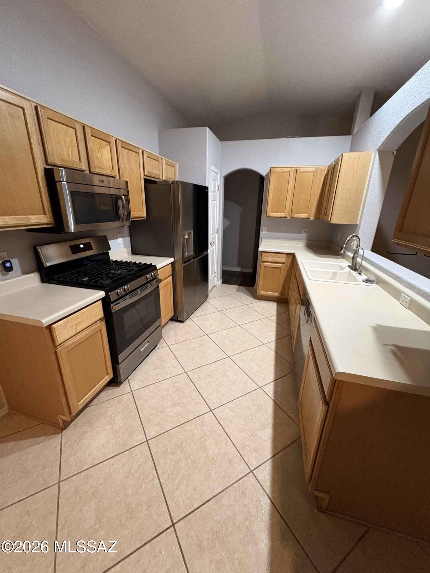 8885 N Majestic Mountain Drive – photo 4