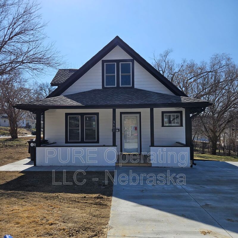 3901 Curtis Ave – photo 1