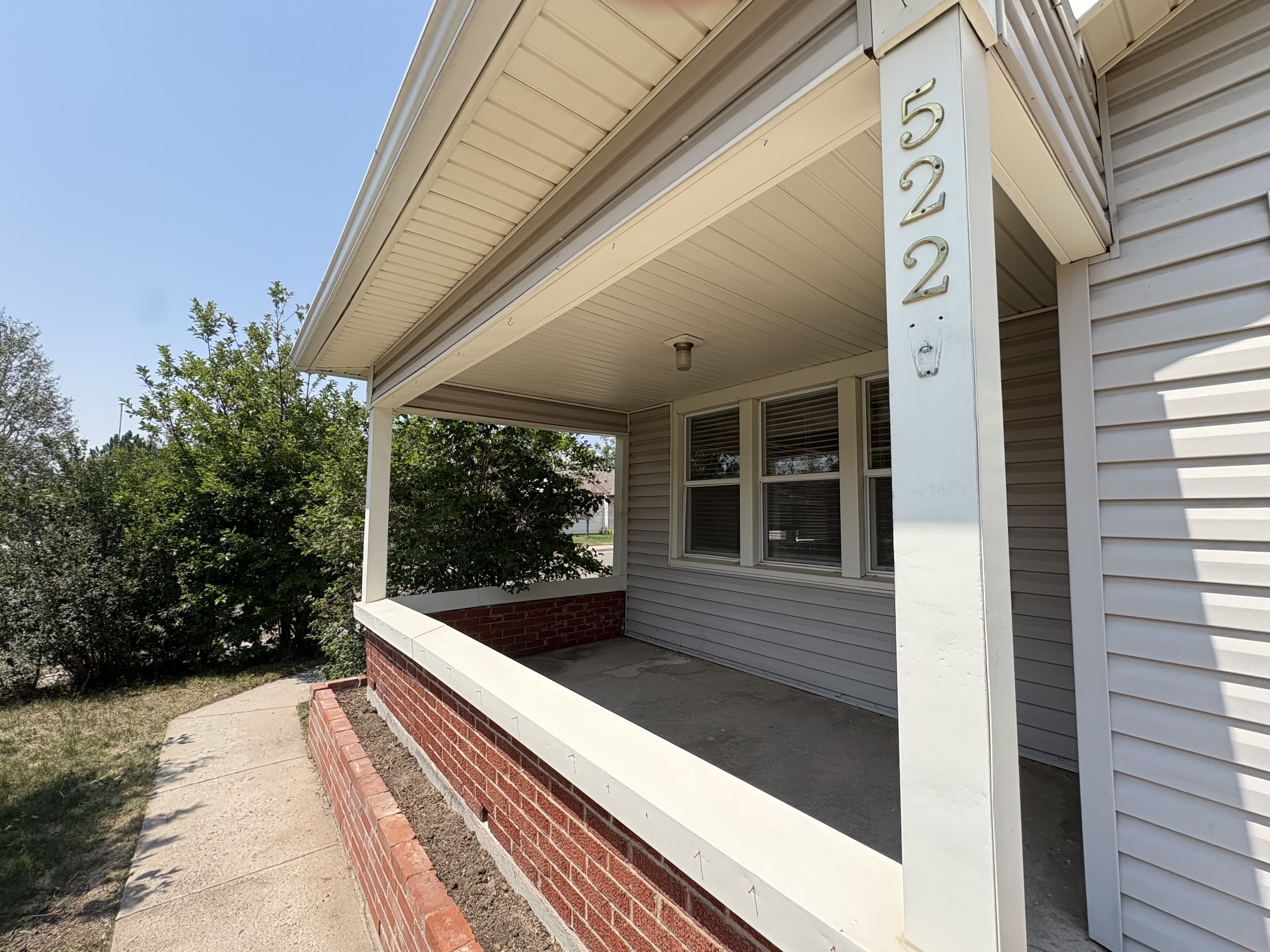 522 West Pershing Boulevard – photo 3