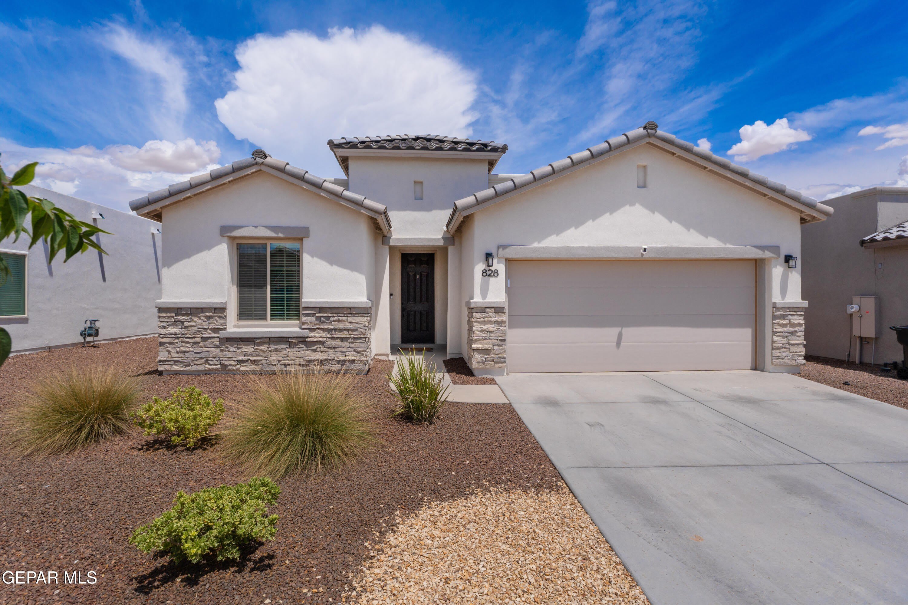 828 Paseo Solar Drive – photo 1