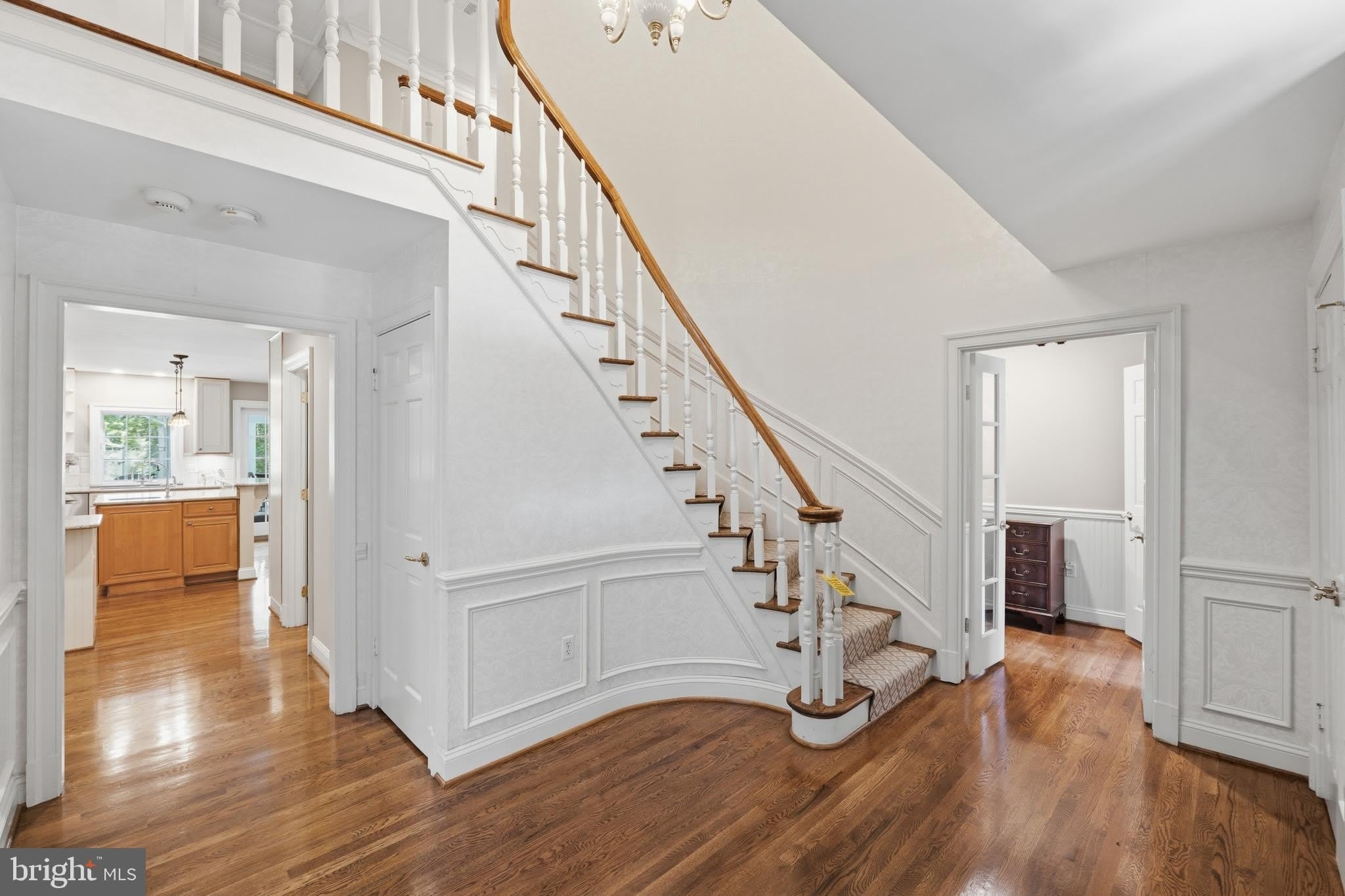9904 Hall Road – photo 2