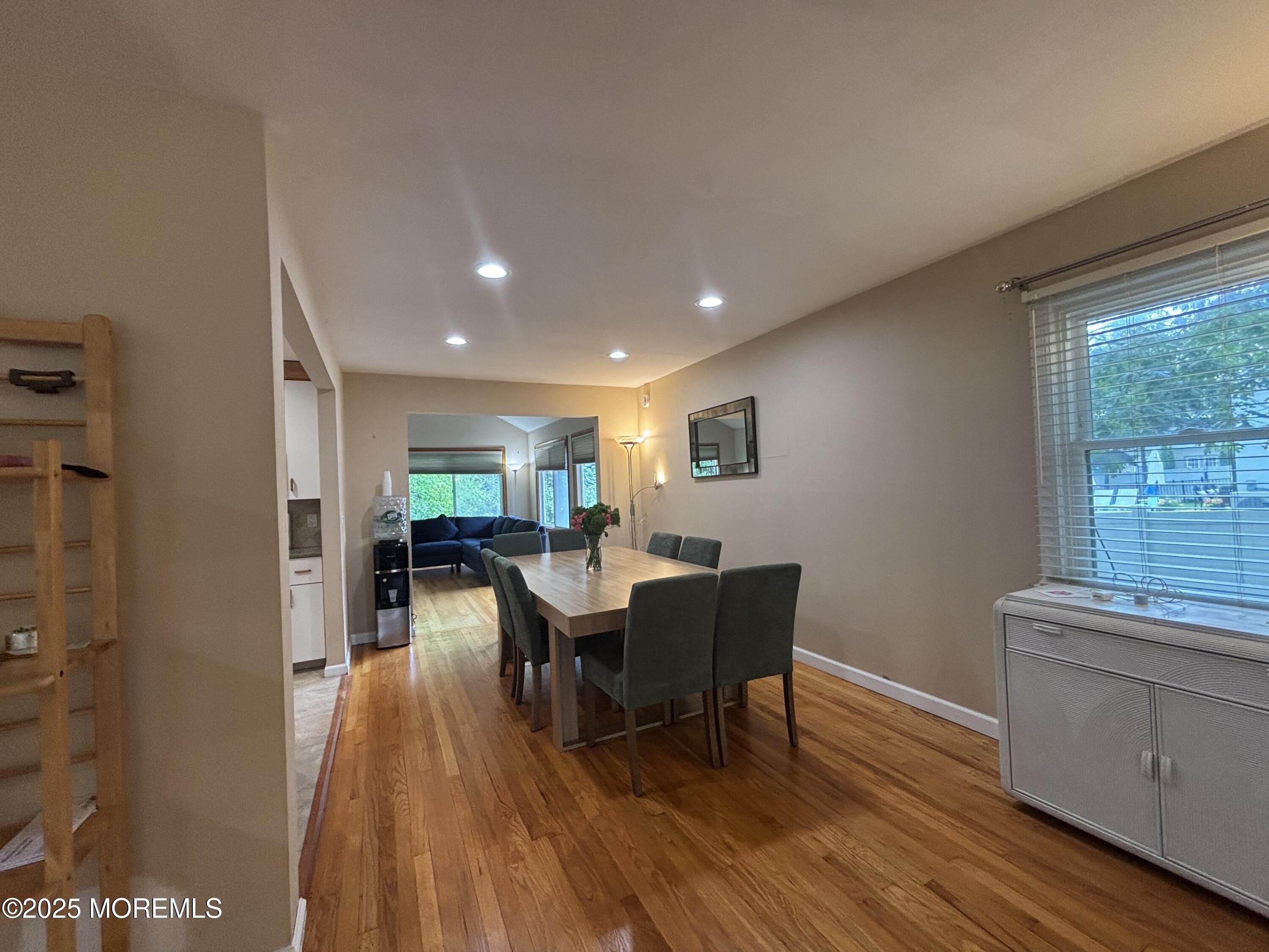 187 Elmwood Road – photo 4