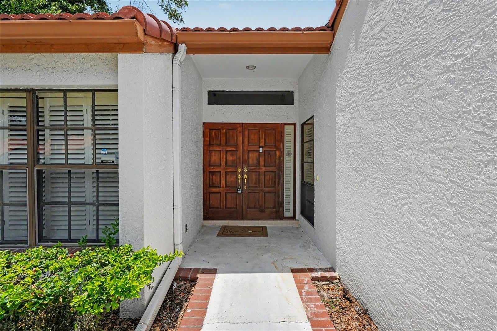 11502 ROBLES DEL RIO Place – photo 2