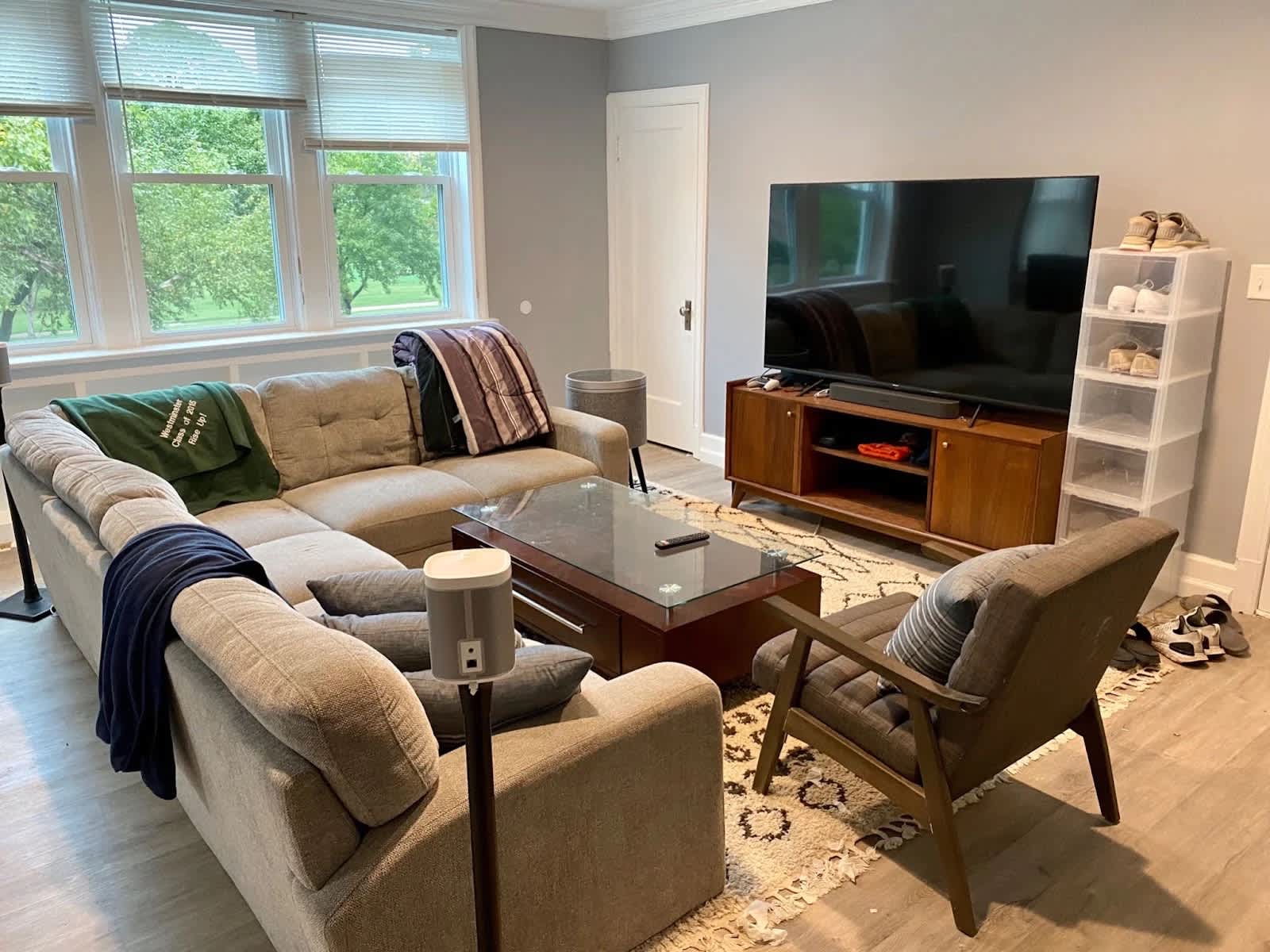 7250 Pershing Avenue – photo 1
