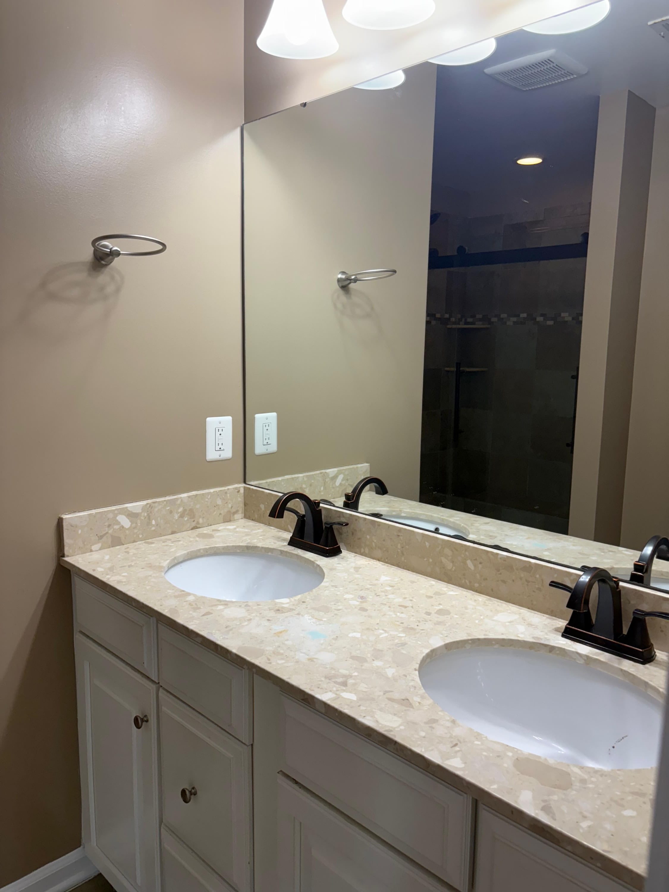 1023 Anderson Place Southeast – photo 3