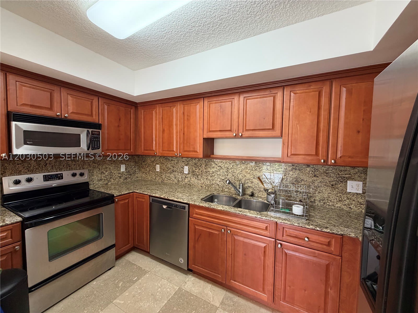 101 Sidonia Ave – photo 4