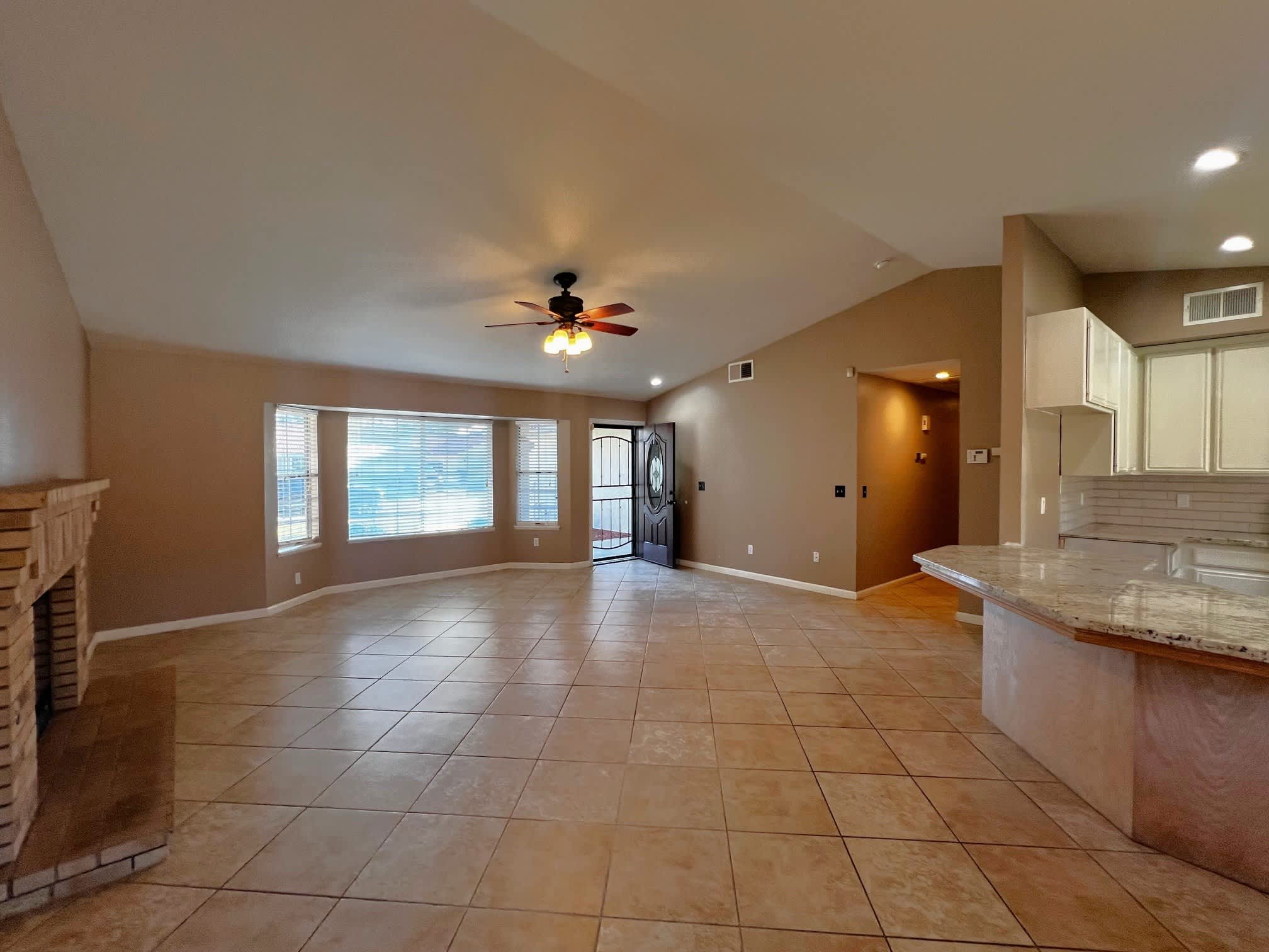 516 Sun Rose Avenue – photo 5
