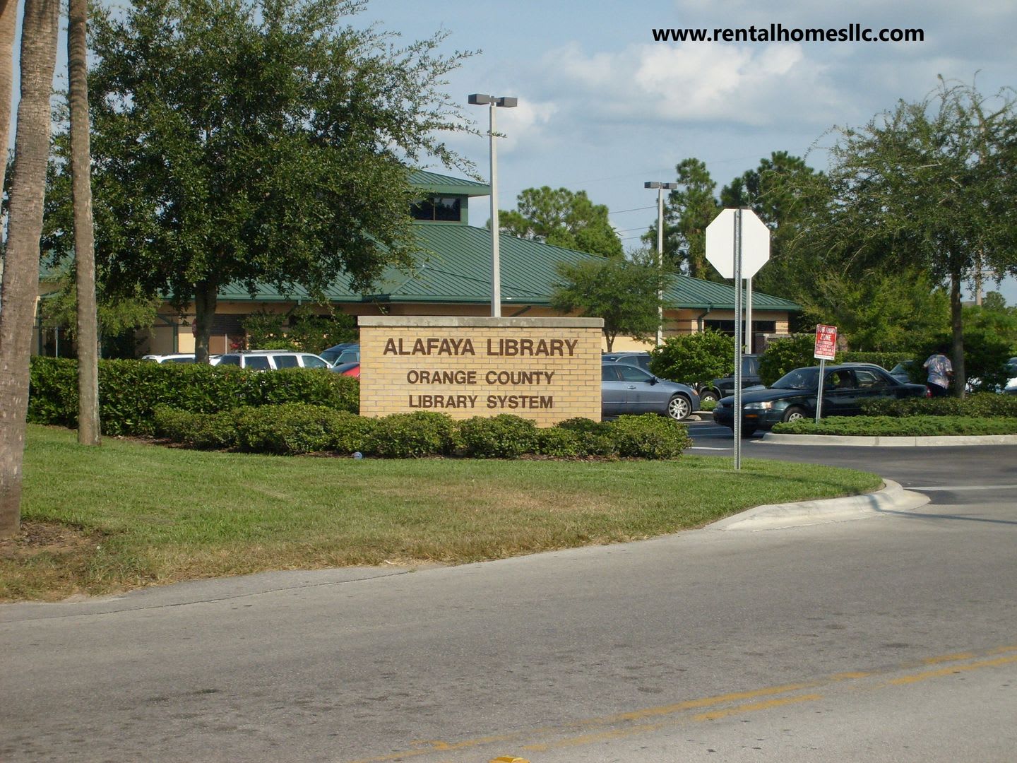 All Tile New Plank Wood Floors In Bedrooms Patio Home Minutes Away From Ucf Technology Park The E W Expressway – photo 3