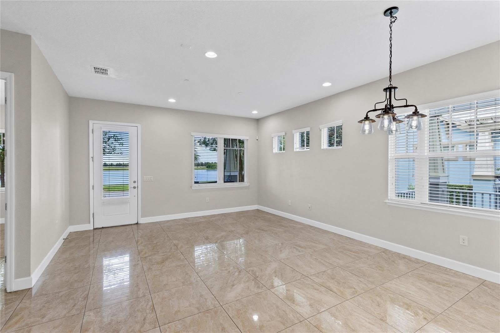 13775 BENAVENTE Avenue – photo 3