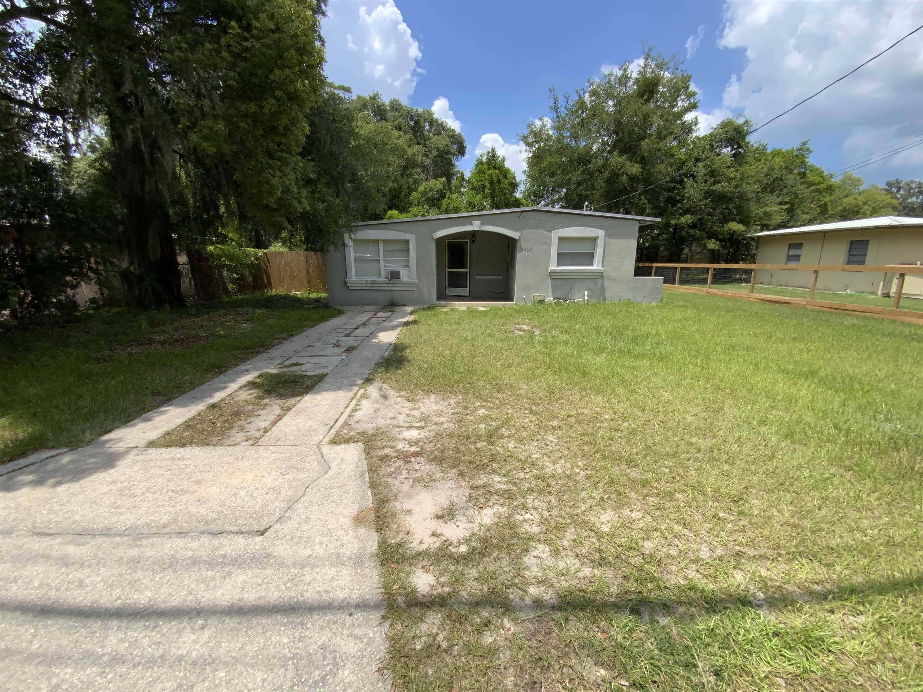 2408 Gillis Street – photo 1