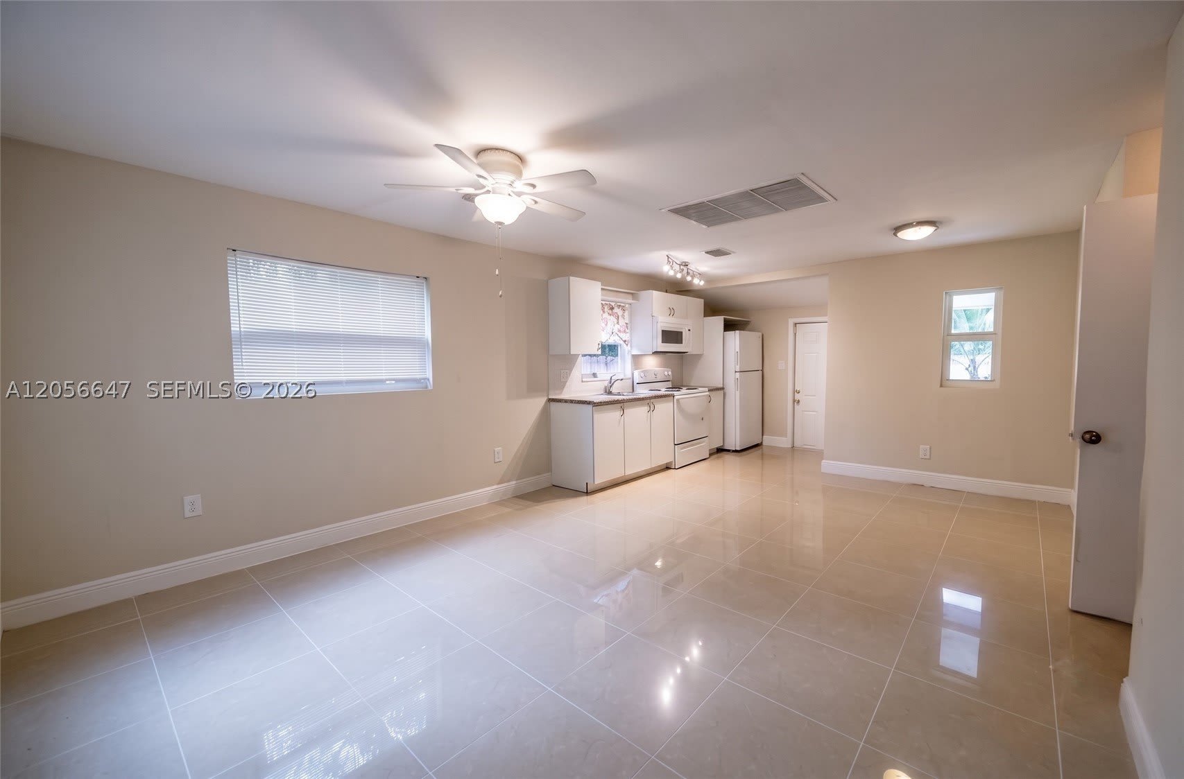2241 Madison St – photo 2