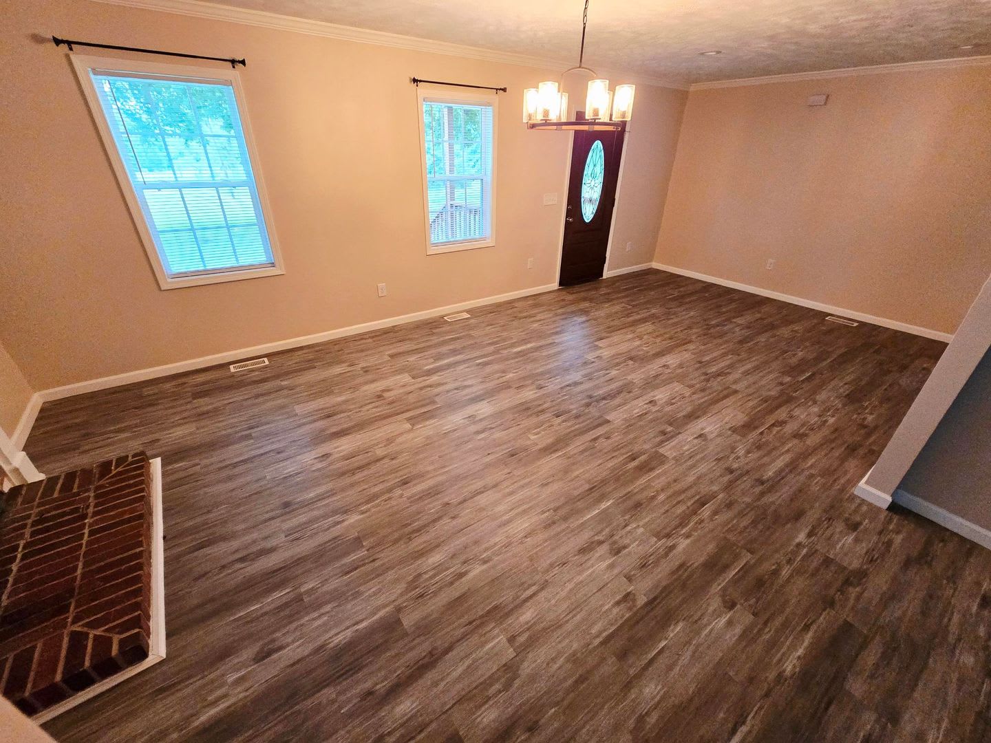 Amazing 4 bed room 3 bathroom home in the country with a large Private lot fully updated!!!!!!! – photo 4