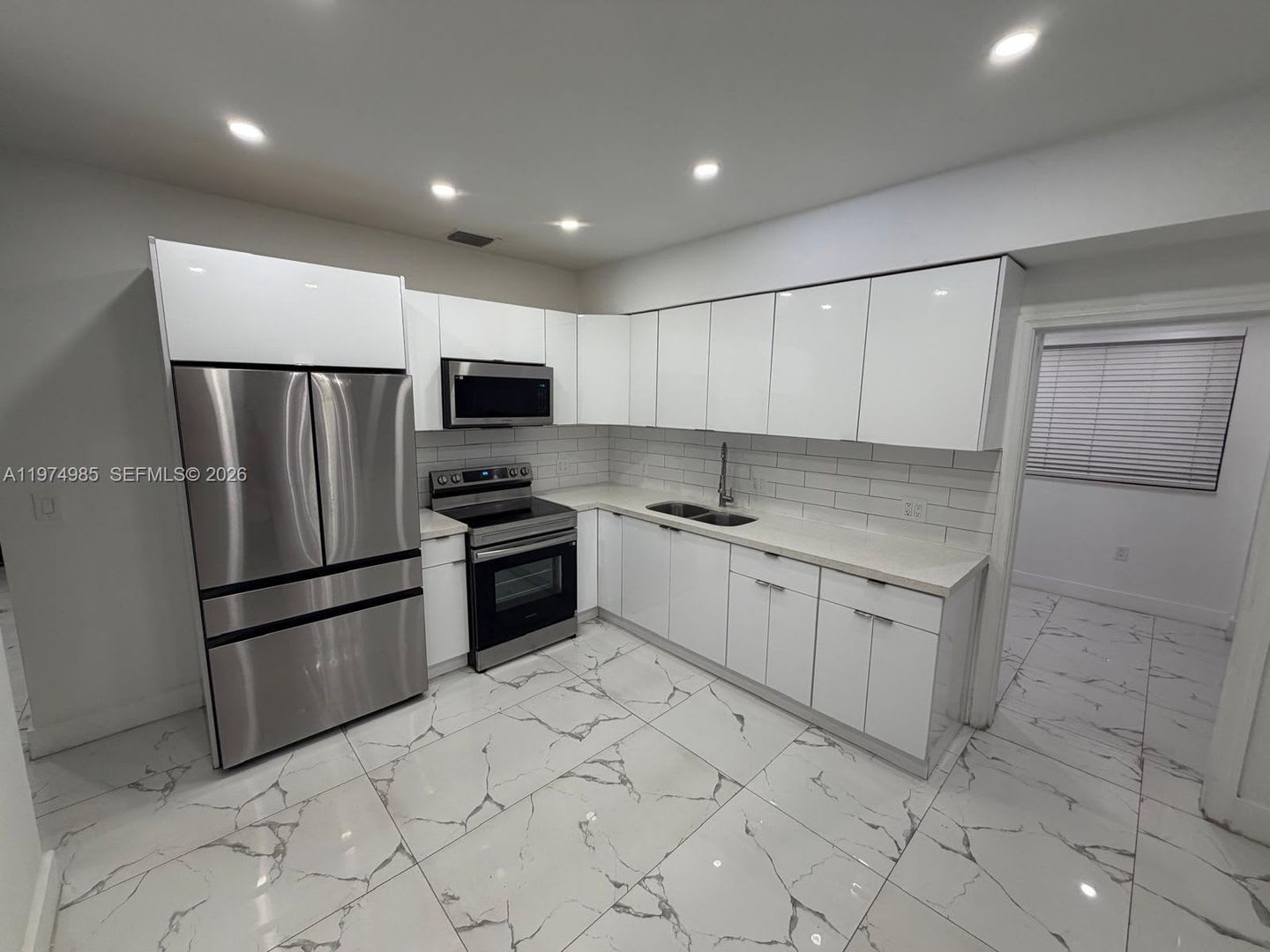 345 Sw 49Th Avenue Miami Fl 33134 – photo 3