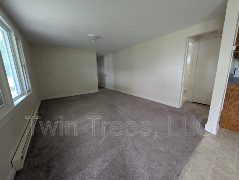 18607 NW Turnpike – photo 5