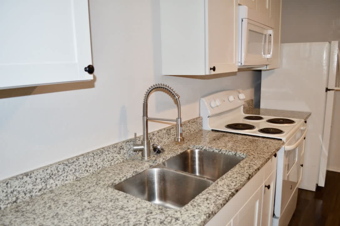 416 Collingsworth – photo 5