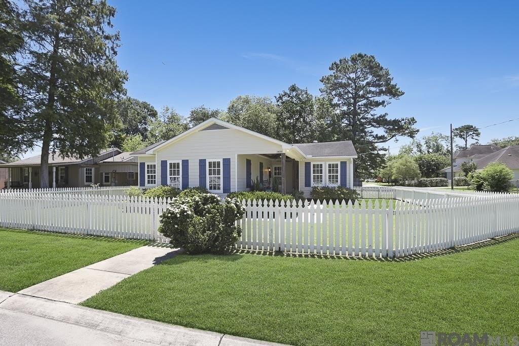 1408 Stephens Ave – photo 2