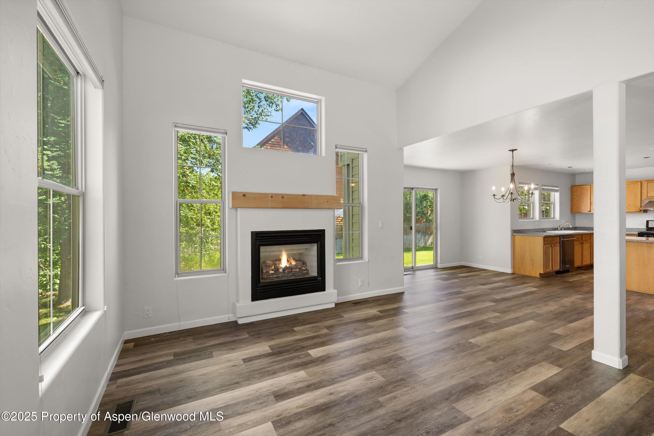 528 Lake Court – photo 5