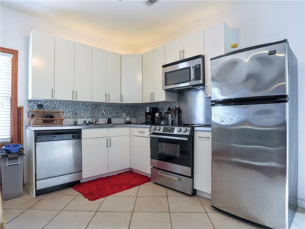 5200 Avenue F – photo 3