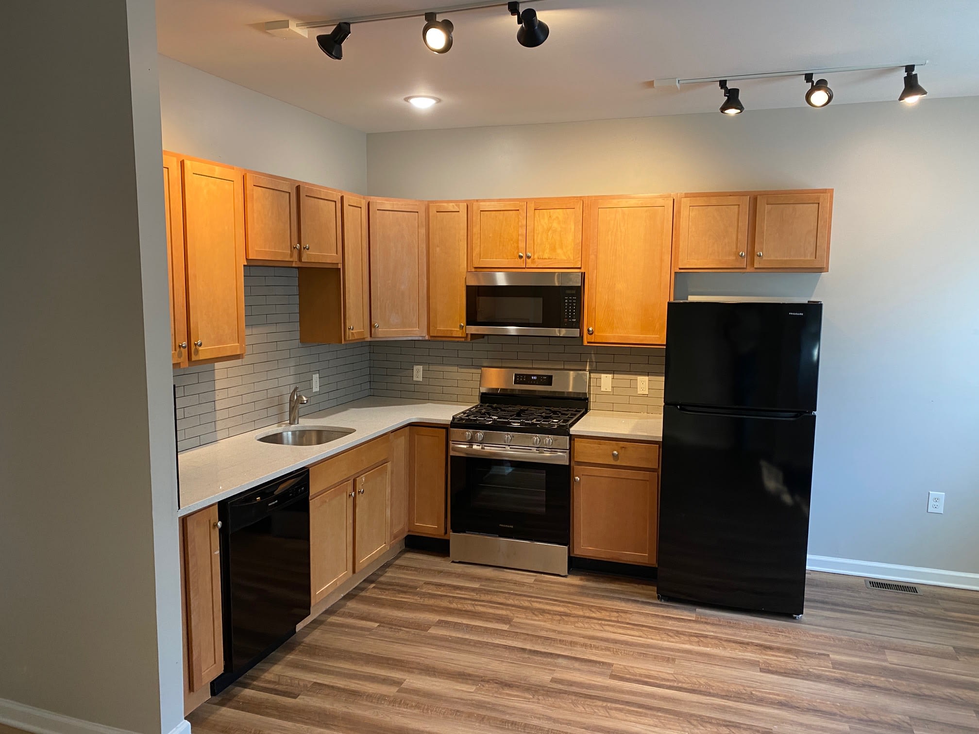 553 Renewal Way – photo 3