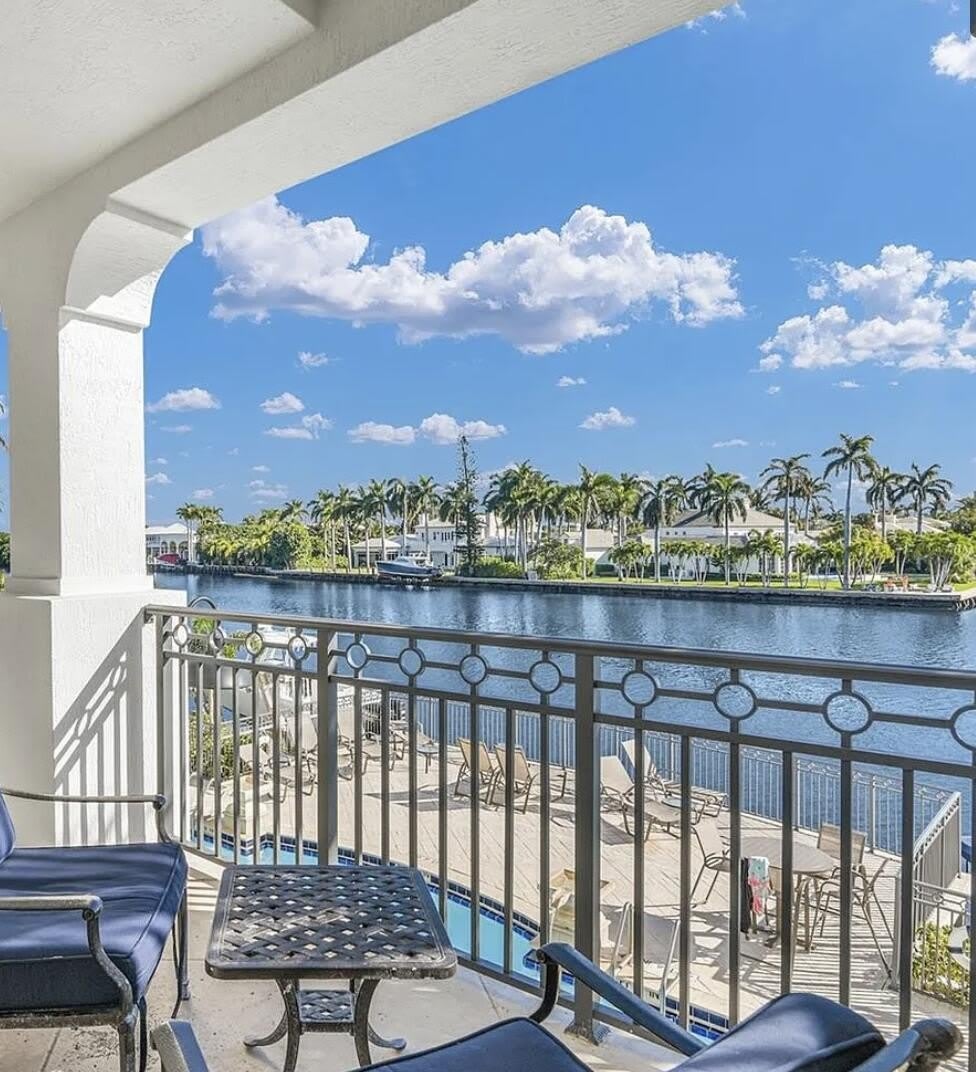 3042 WATERSIDE Circle – photo 4