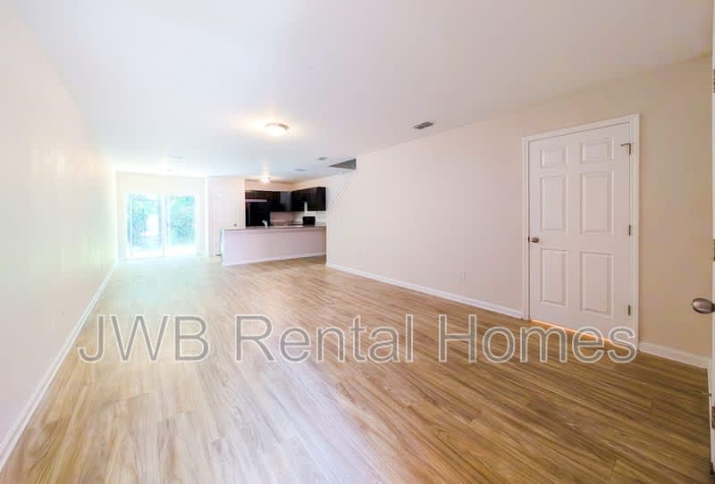6869 Lake Mist Ln – photo 4
