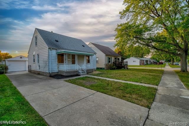 6151 HELEN Street – photo 2