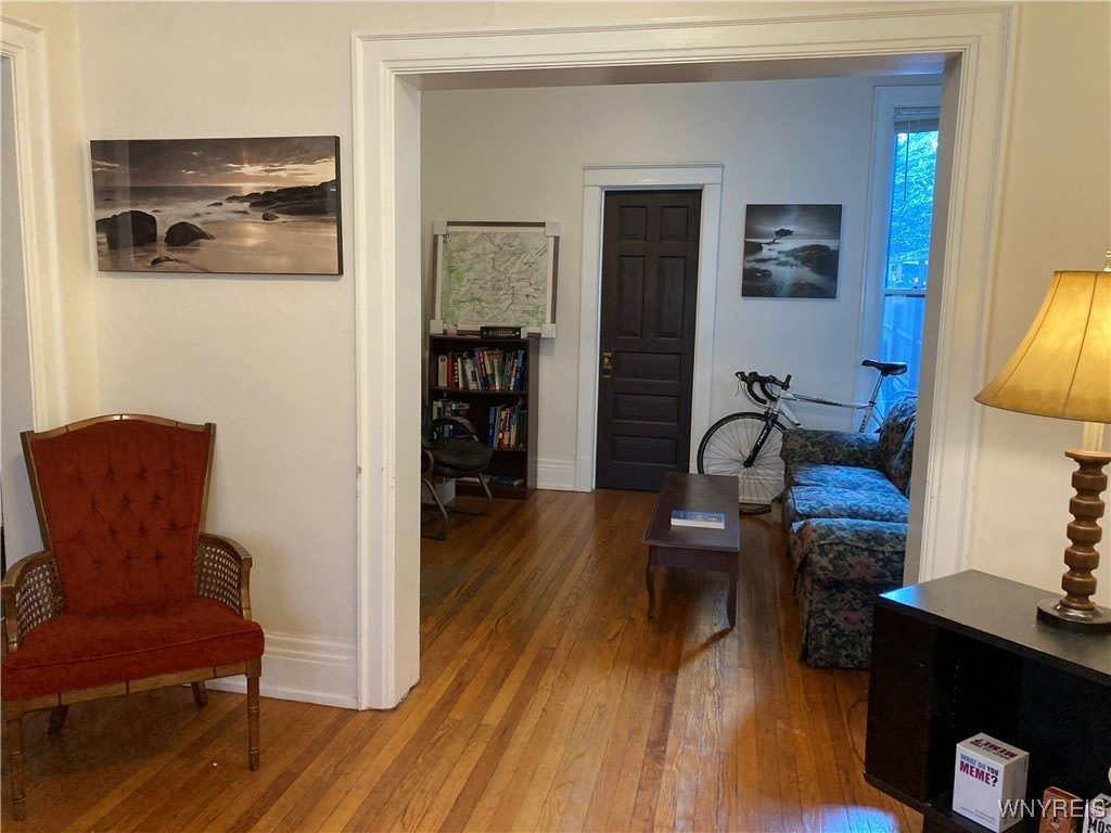 44 N Pearl Street – photo 4