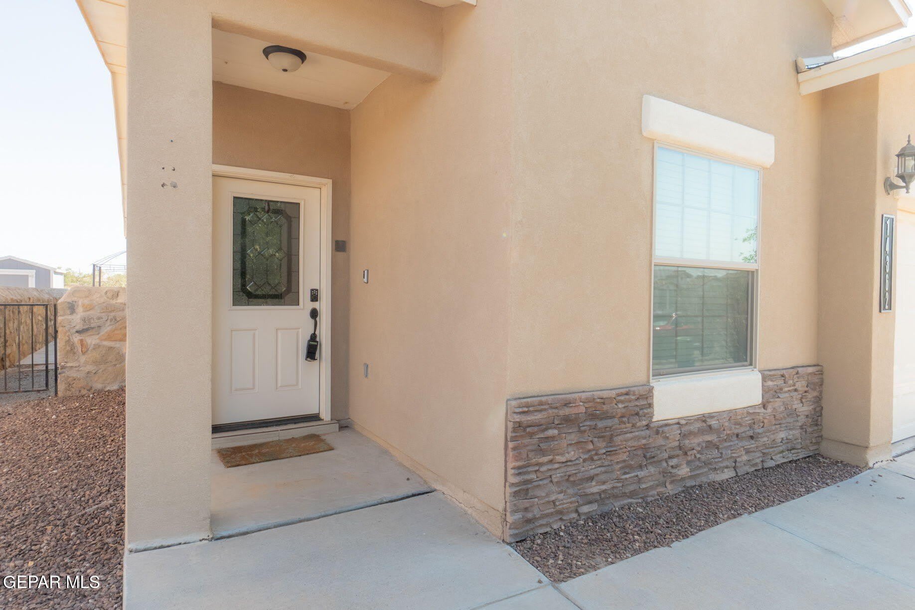 14362 LOMA ESMERALDA Drive – photo 2