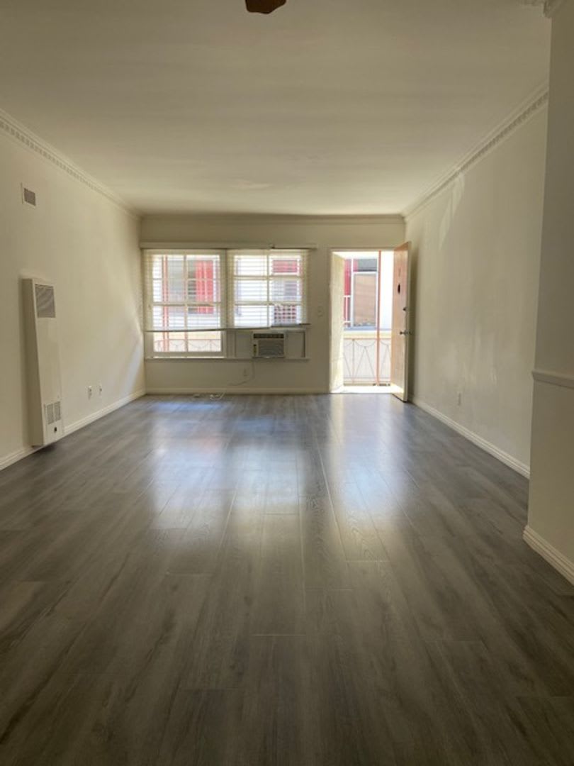 1119 Cardiff Avenue – photo 2
