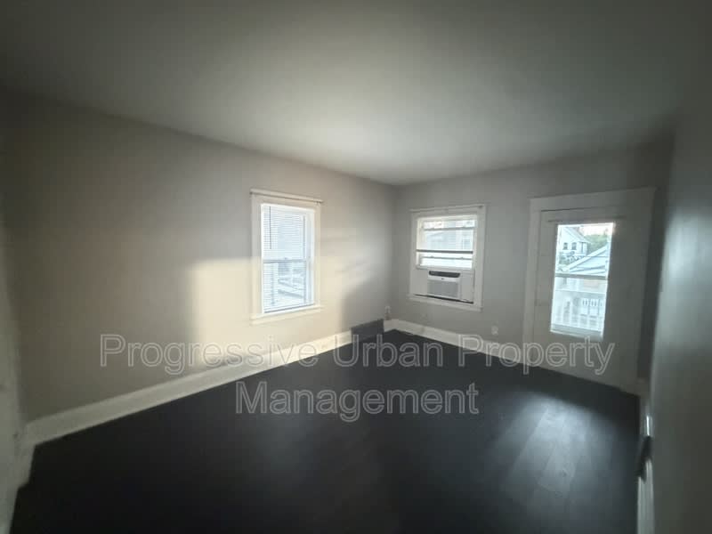1623 Hopkins Avenue – photo 4