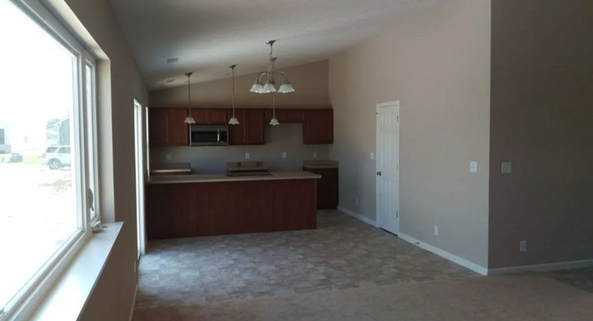Charming 3-Bedroom Home in West Lafayette with 2-Car Garage & Washer/Dryer – photo 4