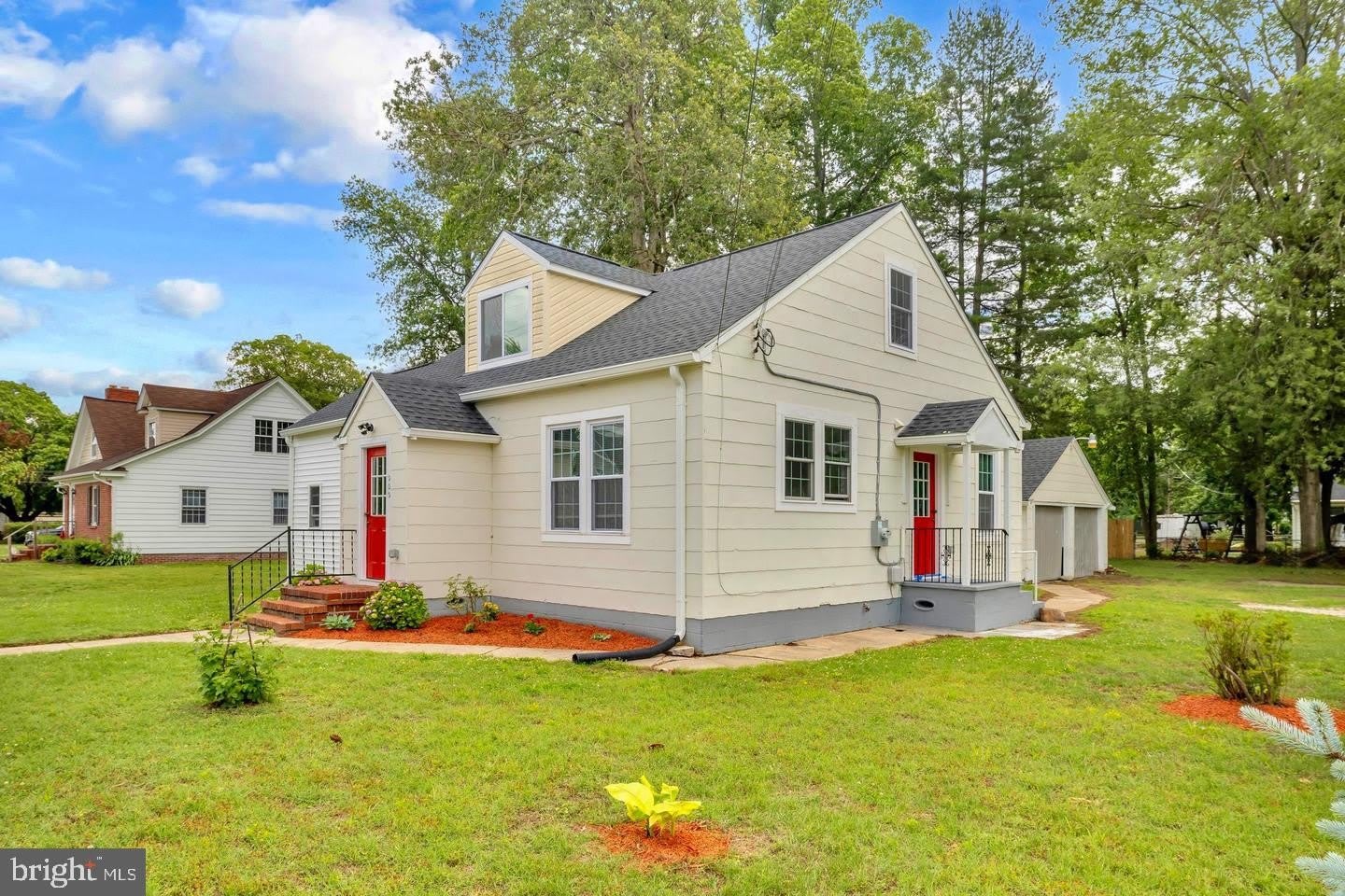 202 OAK Street – photo 5