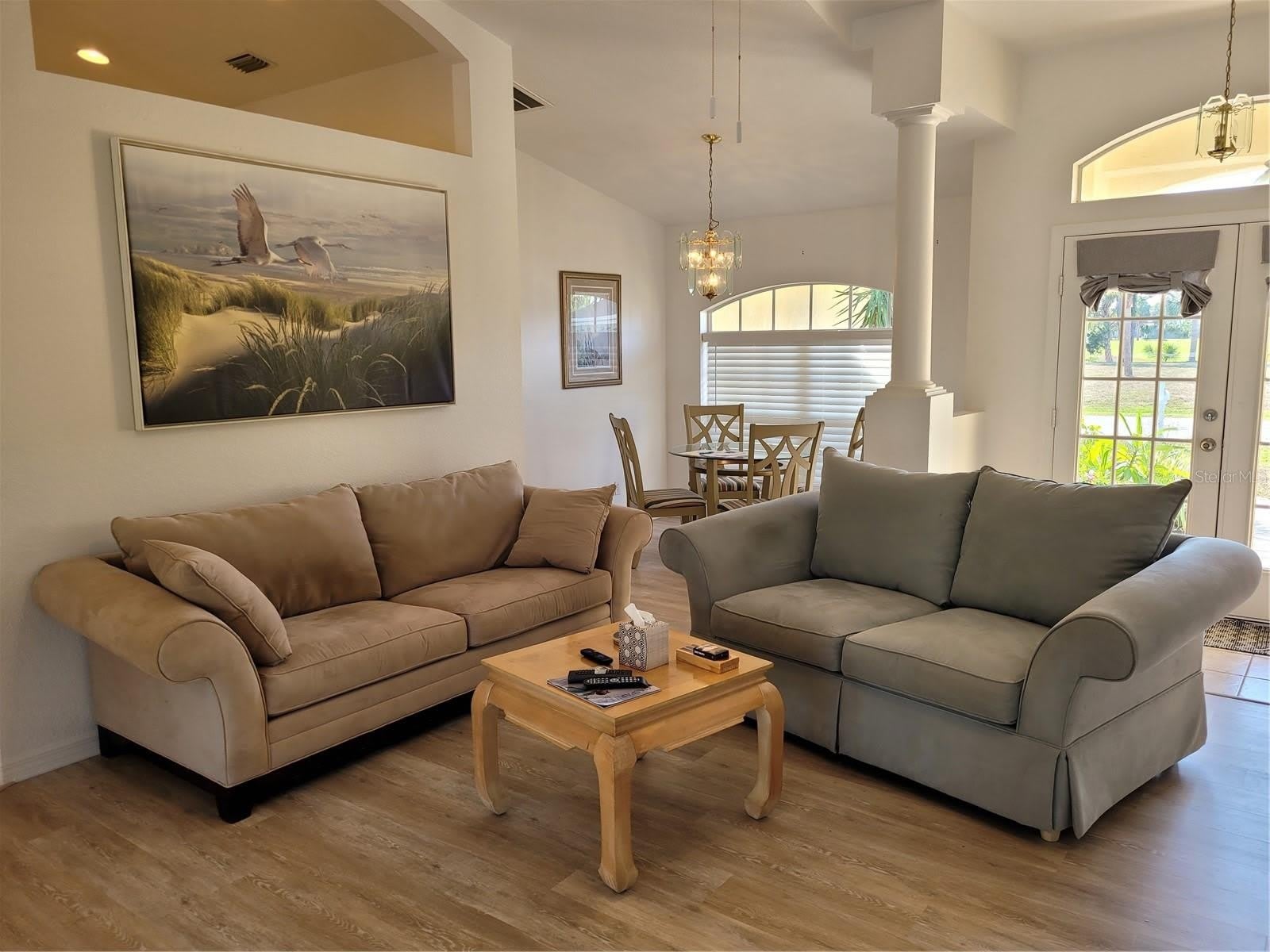 72 LONG MEADOW Court – photo 4