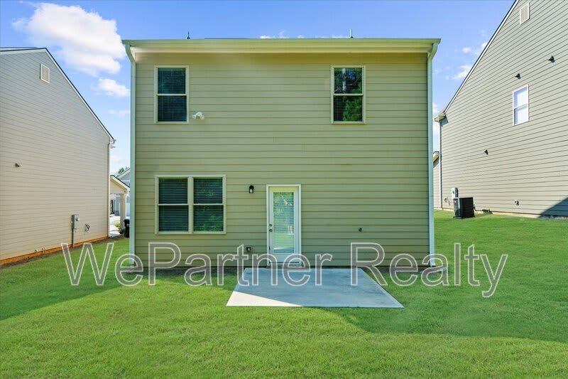 108 Peterson St NW – photo 2