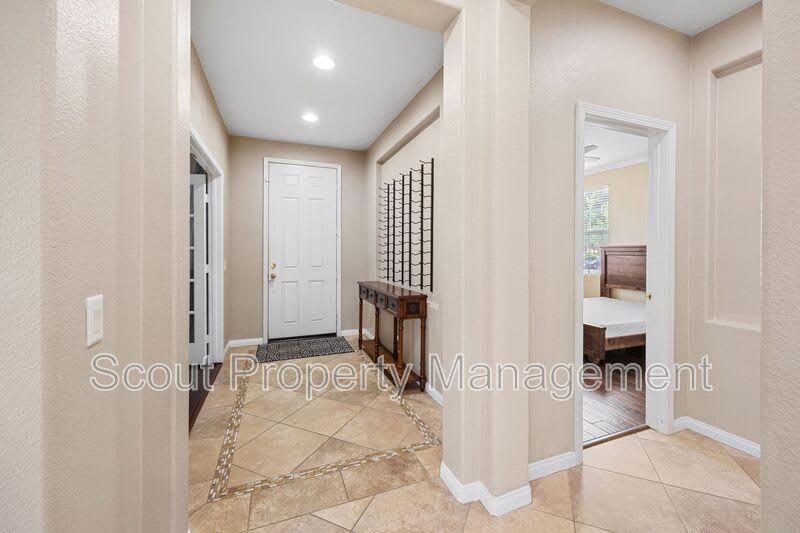 28851 Springfield Place – photo 5