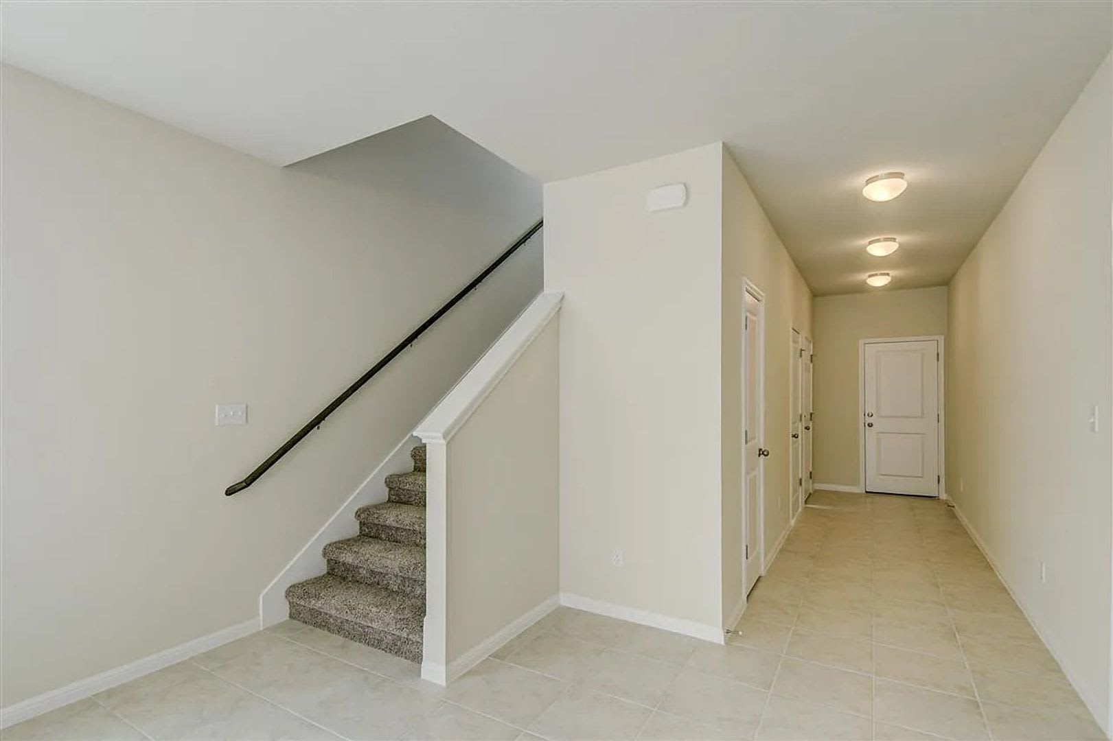Room in 4 Bedroom Home in Kyle – photo 5