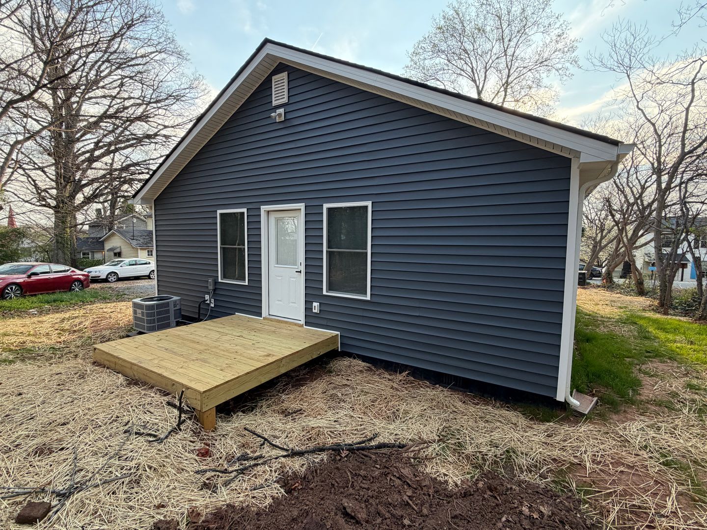 Open concept, location and easy living! – photo 2