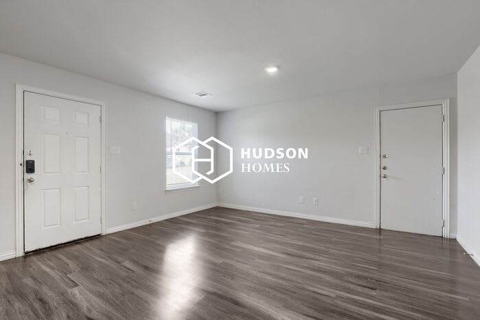 803 West French Avenue – photo 3