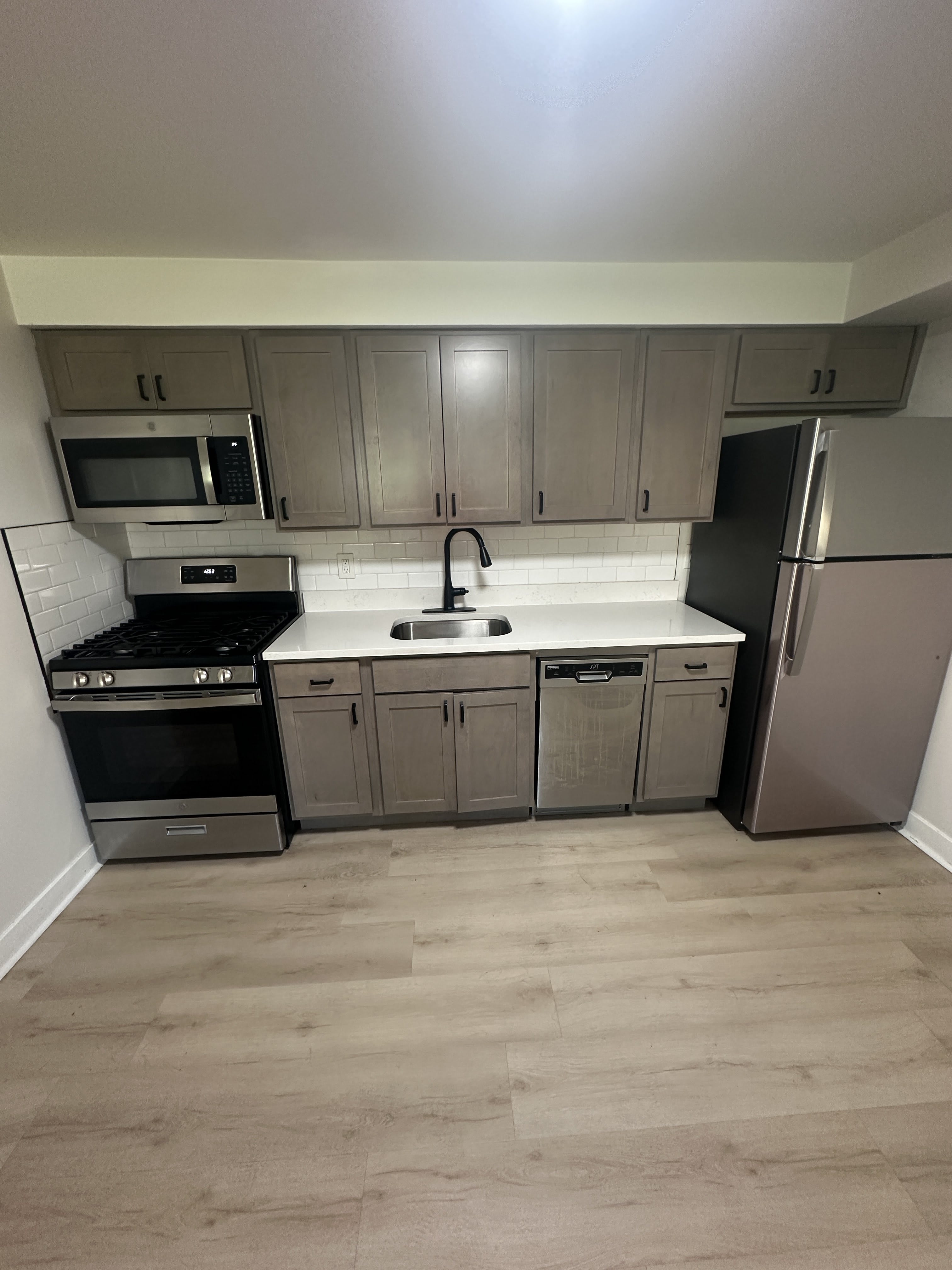 9613 1 2 Farmer Dr – photo 2