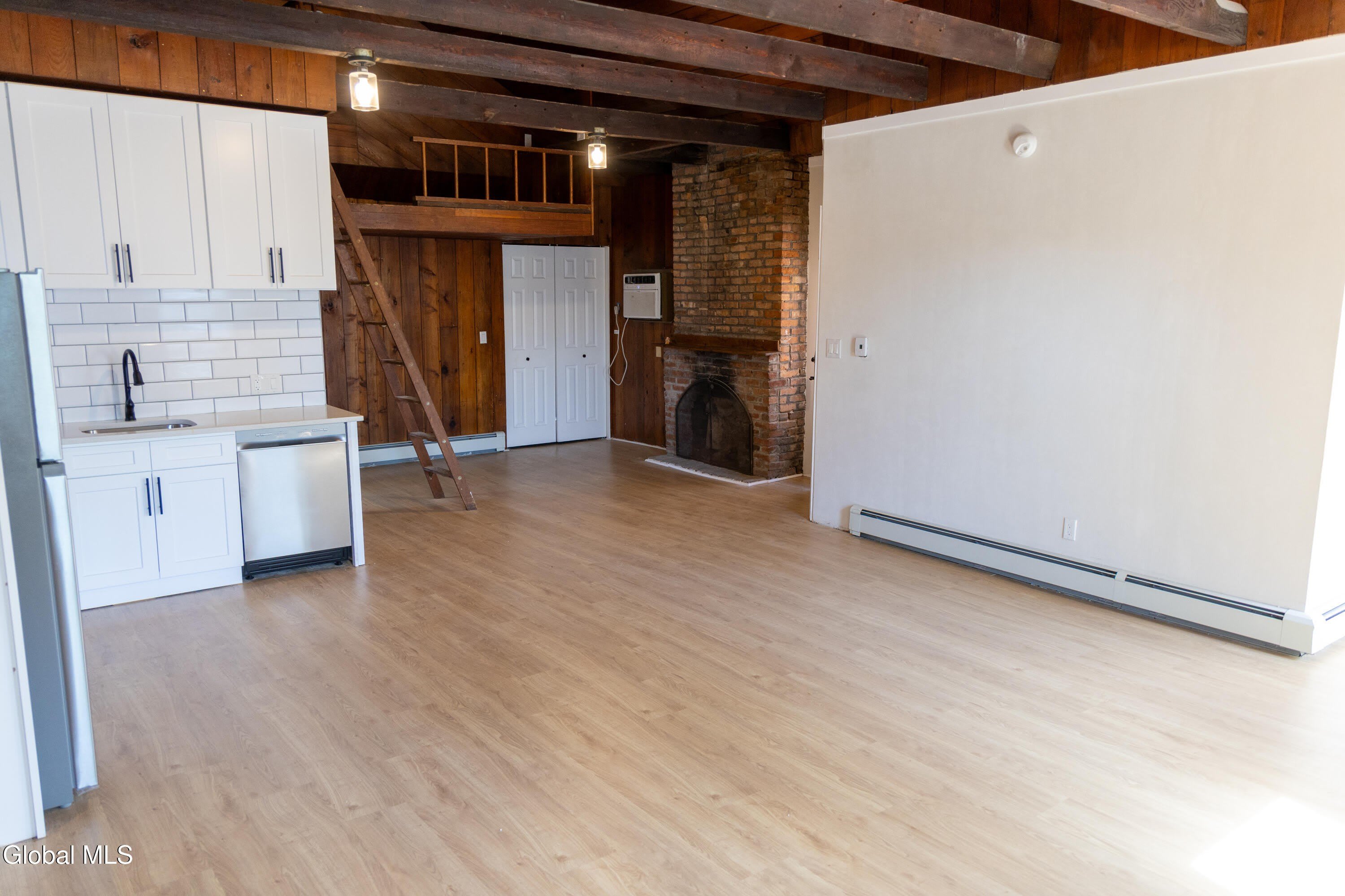 11 Jefferson Street – photo 5