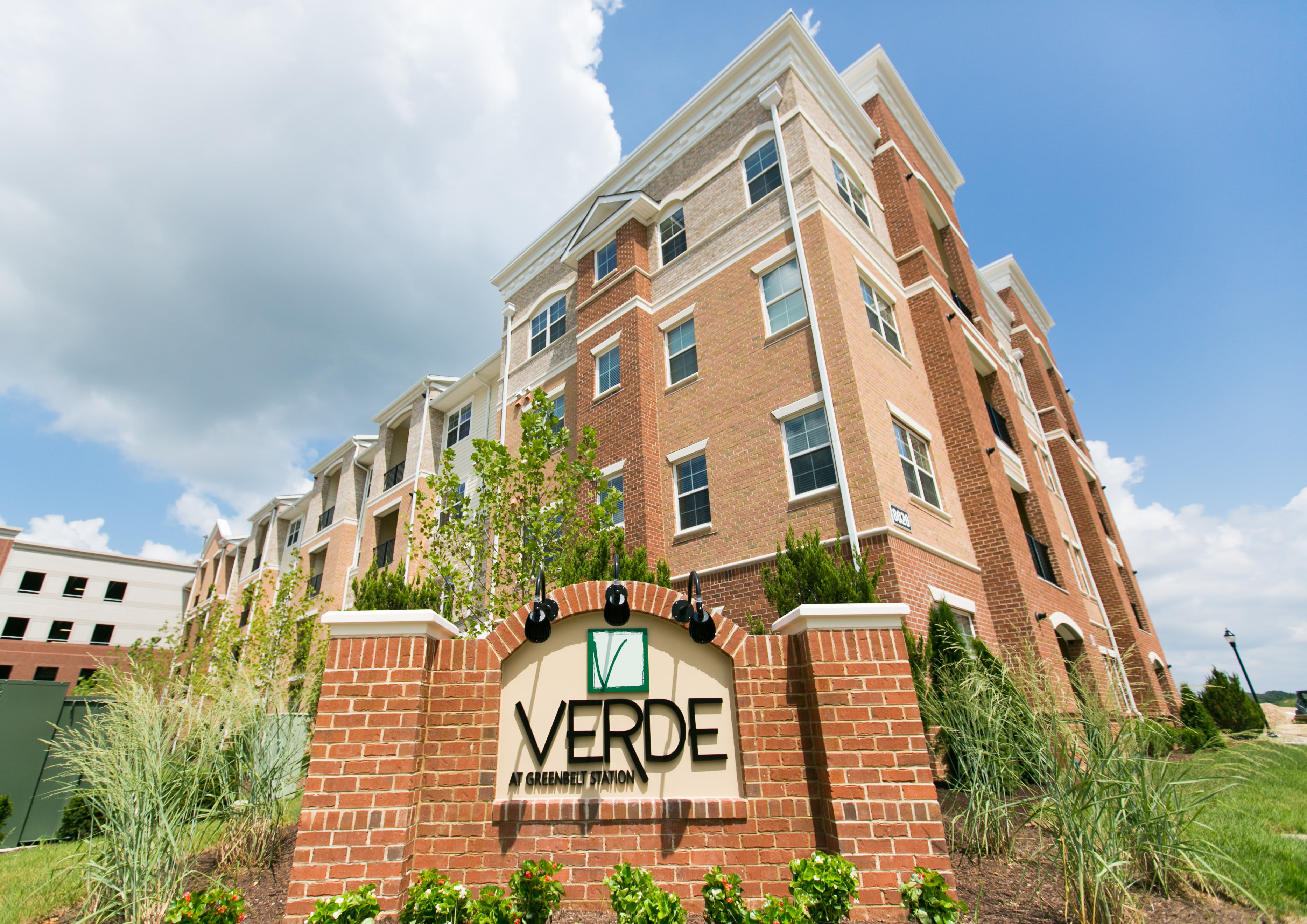 Verde at Greenbelt Station – photo 2