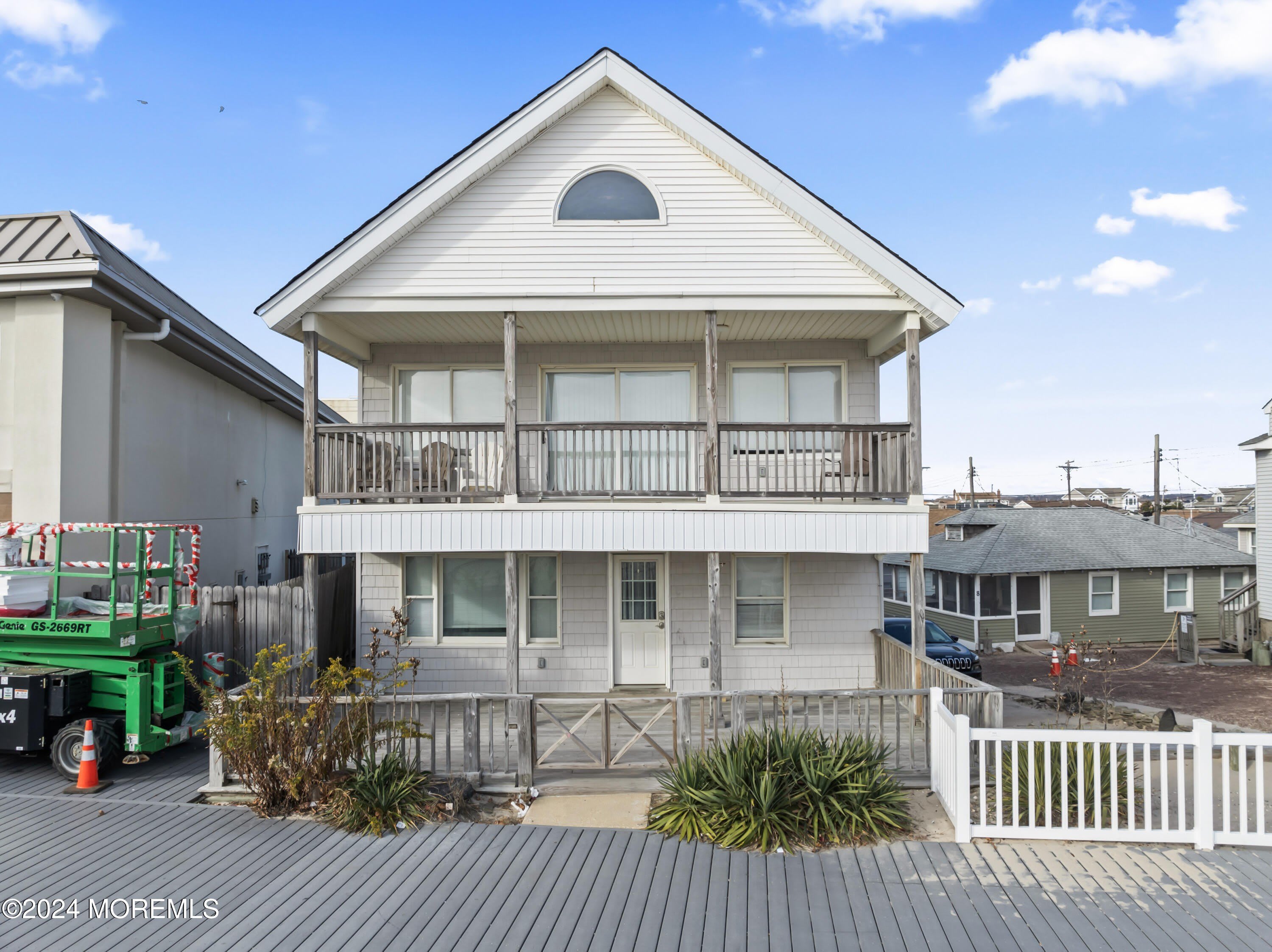 255 Boardwalk – photo 1