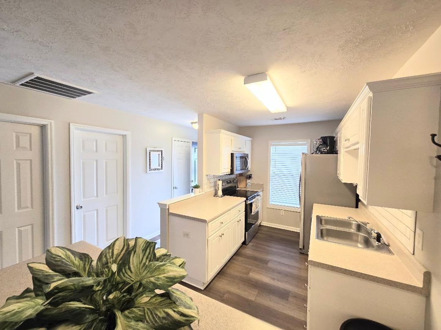 Furnished Corporate Rental 7112 Belize In Augusta Ga Great Location To Shops And Restaurants 3 Bedroom With 1 Car Garage – photo 3