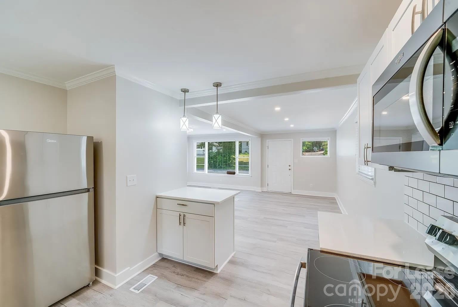 1719 Academy Street – photo 3