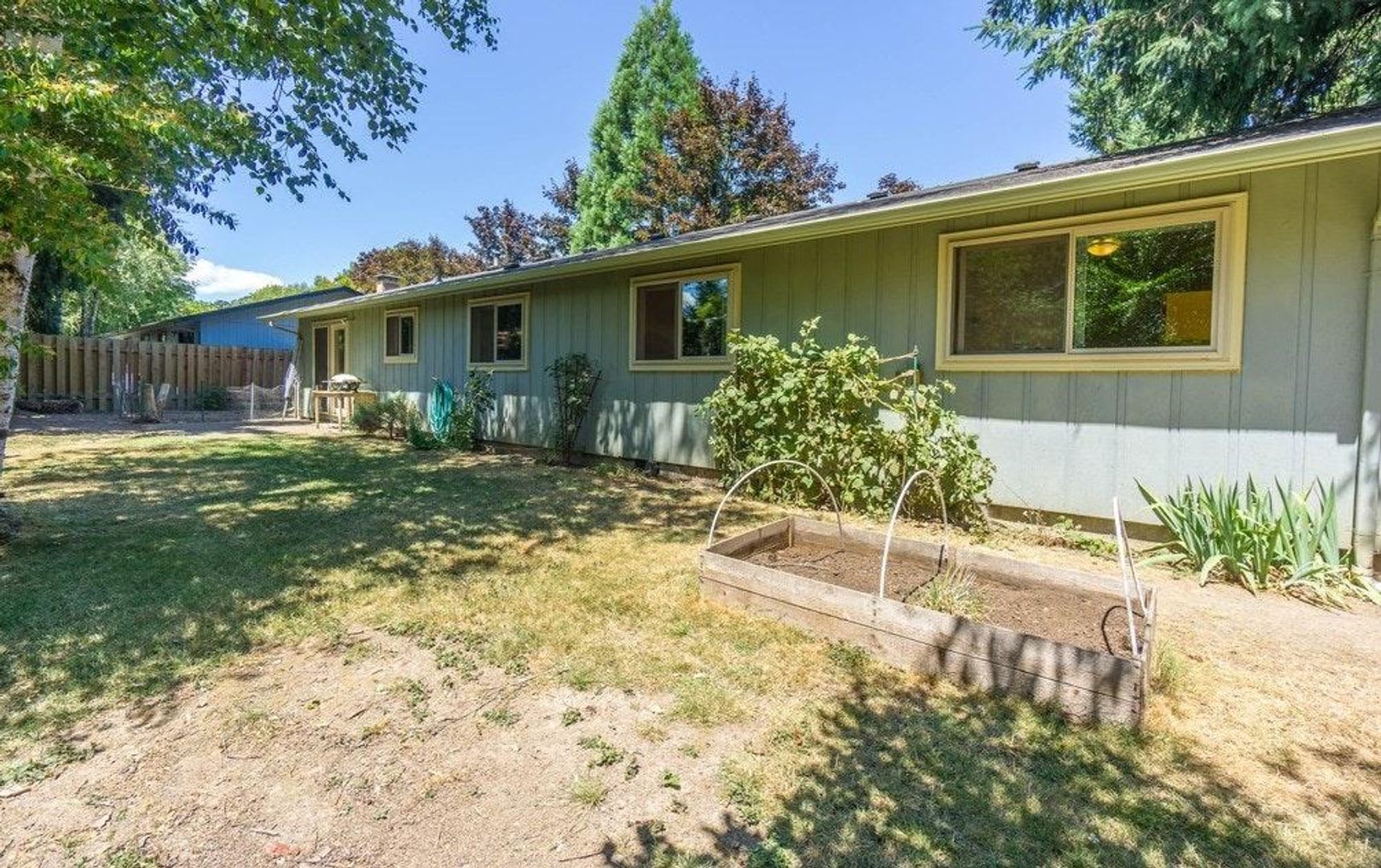 Available Now 4 Bedroom 2 Bath House Near Osu – photo 4