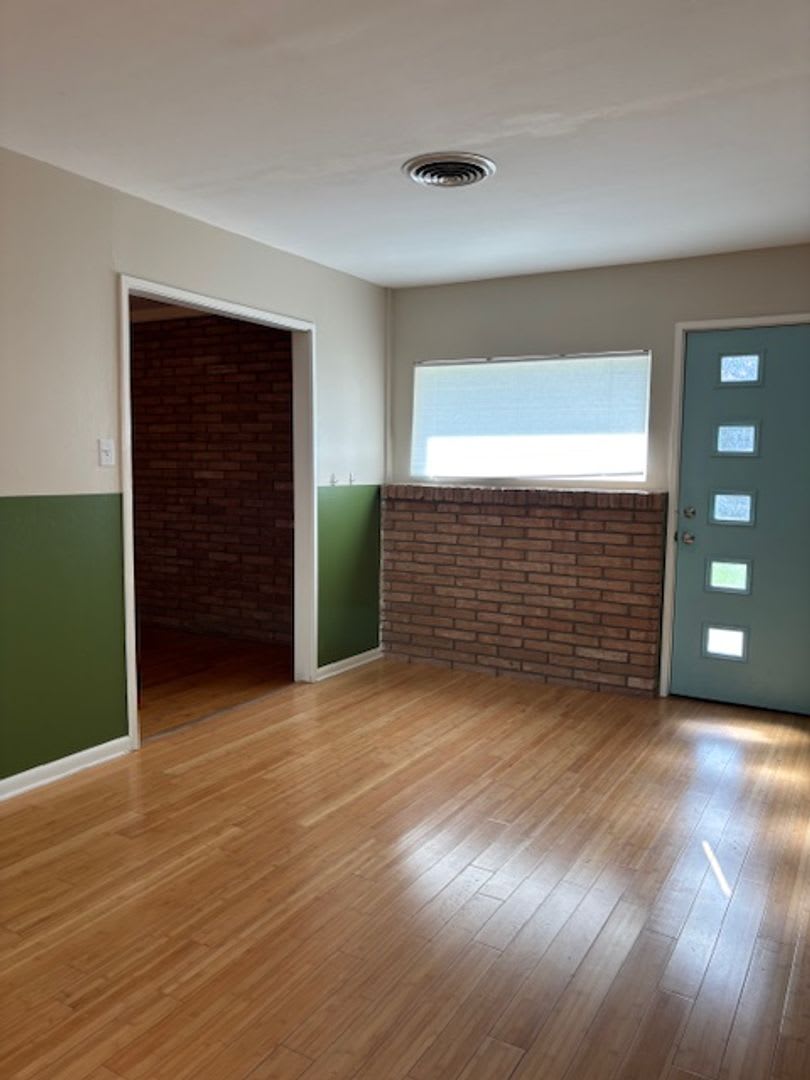 Fully remodeled home in Central Austin – photo 2