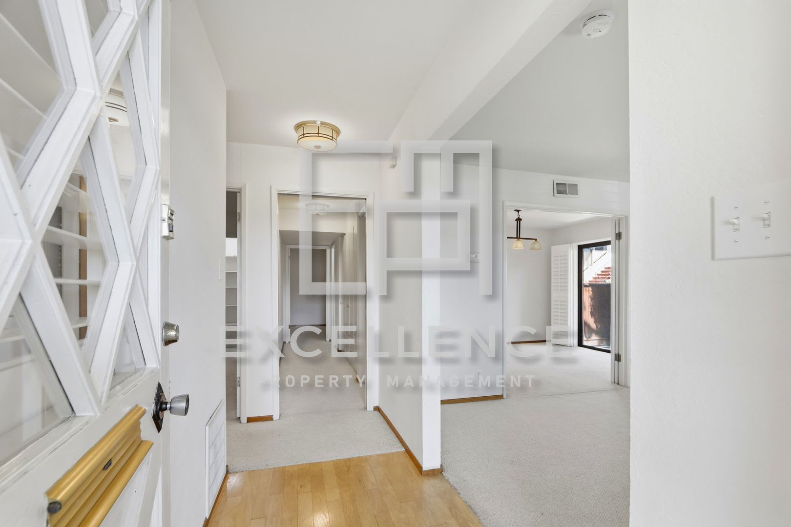 4Plex Front 2 1 5 With Office Unit 1 Car Garage Fireplace Enclosed Patio Ac Santa Clara Utilities – photo 2