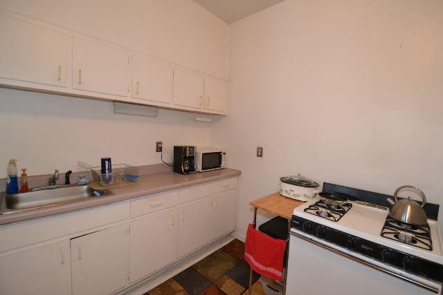 921 Waveland – photo 3