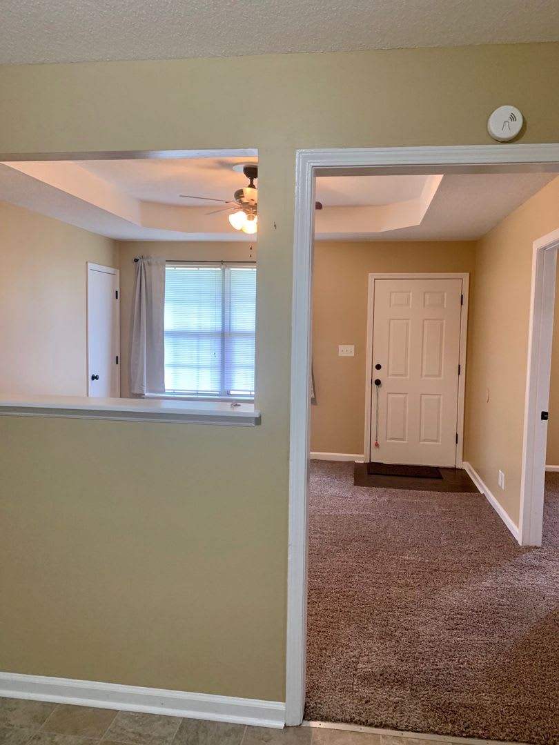 Conveniently Located! Cute home with 3 bedrooms and 2 baths. – photo 5