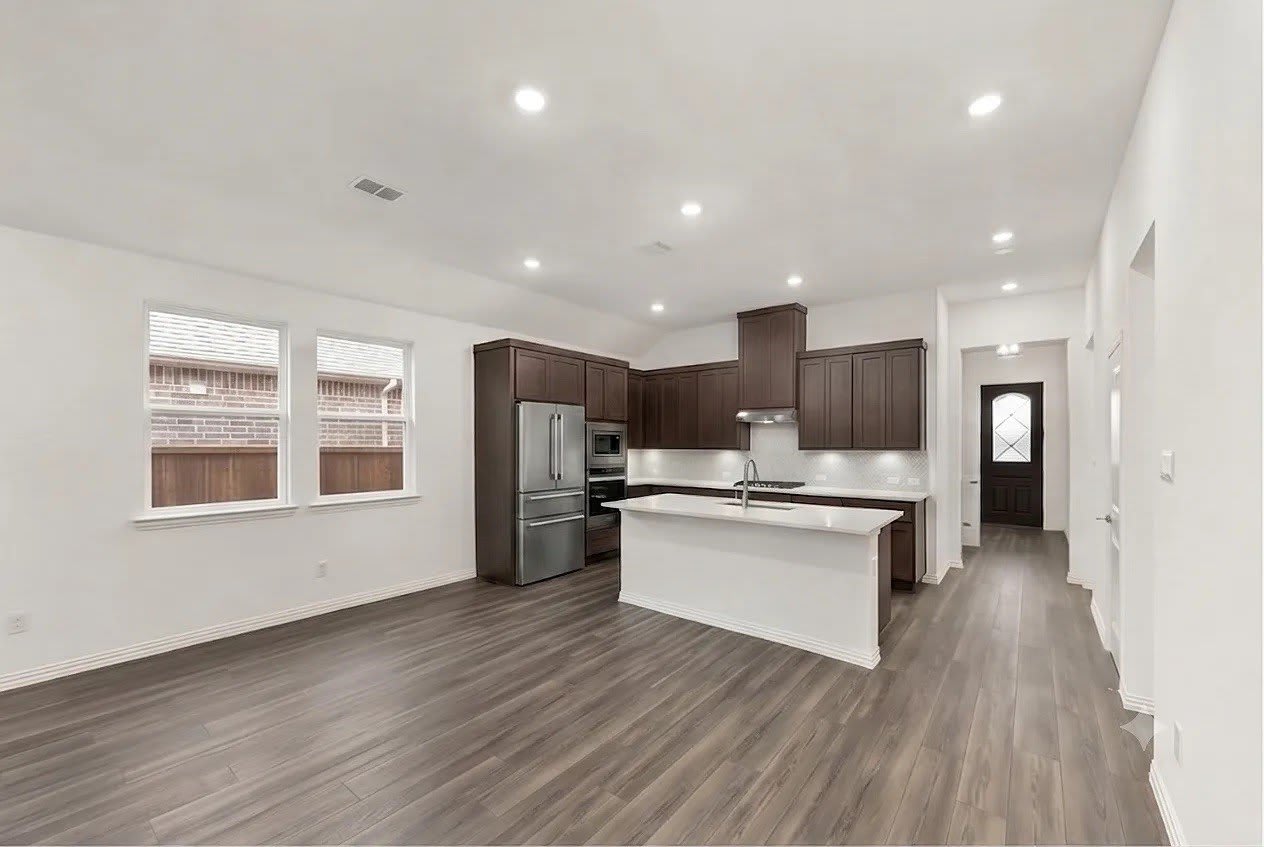 1825 Plymouth Drive – photo 3